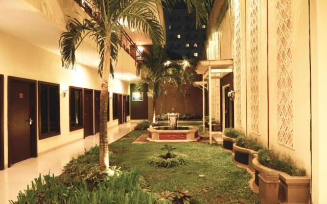 Grand Sahman Hotel