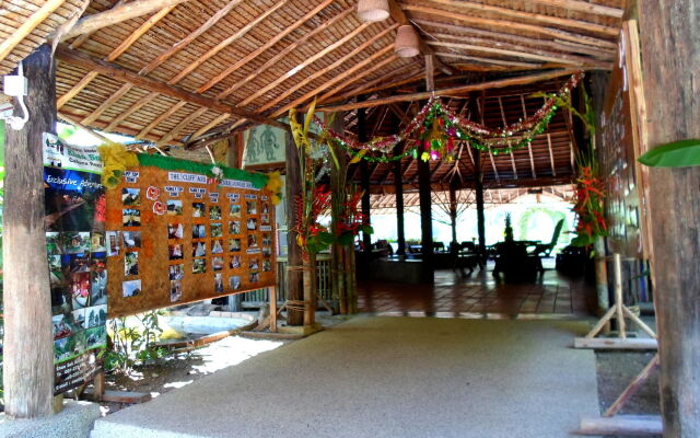 The Cliff & River Jungle Resort
