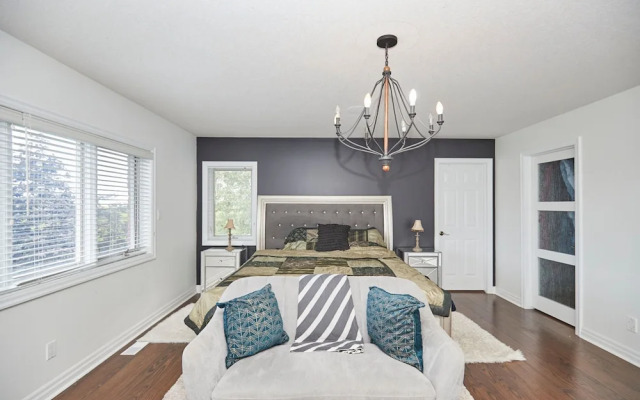 Canadian Grand Executive Villa