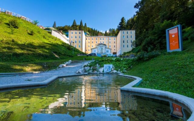 Rimske terme - Hotel Zdraviliški Dvor