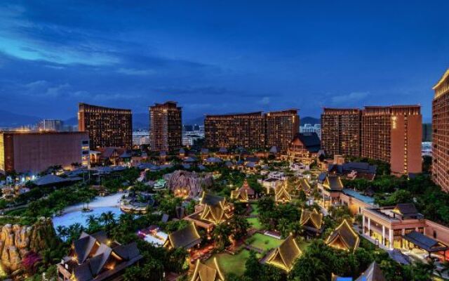 Mangrove Tree Resort World Sanya Bay - King and Queen Palm Towers