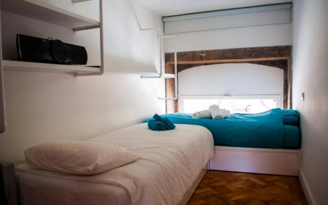 Amazing Riverside Balcony 2Br Apartment