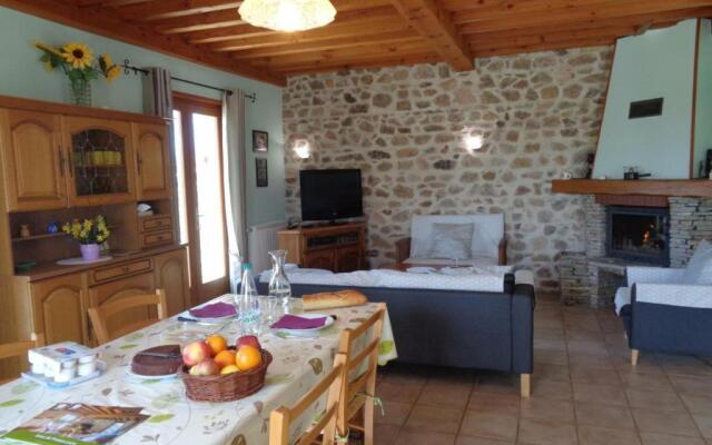 Gîte La Tuilière, 4 pièces, 6 personnes - FR-1-496-93