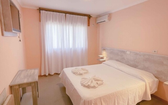 Luar Hotel