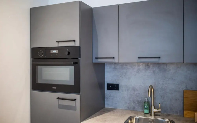Spacious 2 Bedroom Serviced Apartments 71-77m2