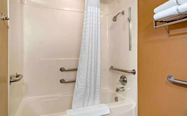 Extended Stay America Select Suites Detroit Farmington Hills