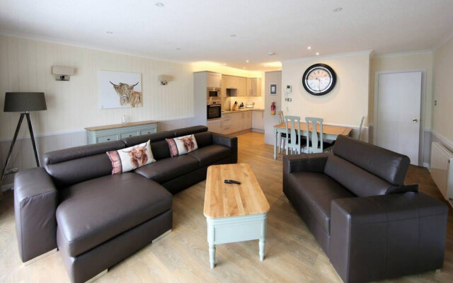 Loch Rannoch Pine Marten Lodge 5