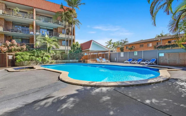 Hawaiian Gardens - Unit 6