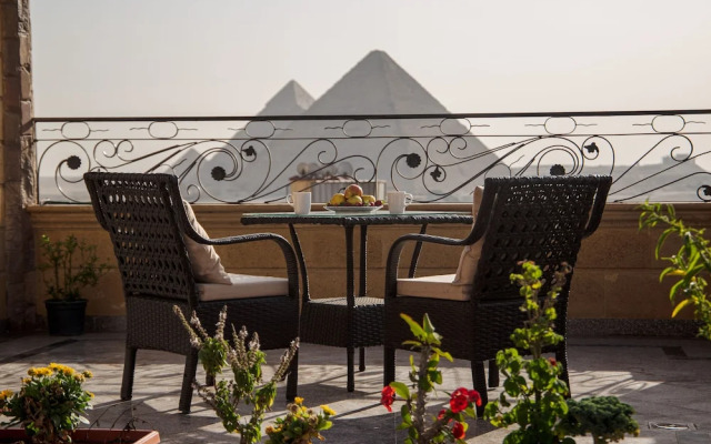 Gardenia Pyramids Hostel