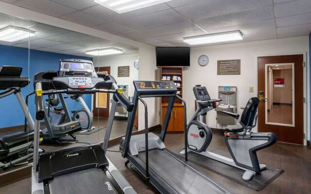 Comfort Suites Hanes Mall