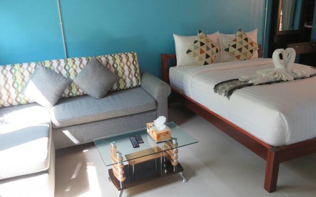 The Noi House and Restaurant Sunrise