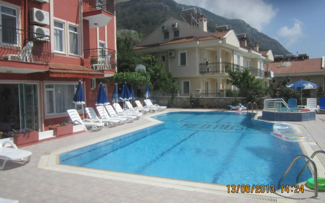 Red Rose Hotel
