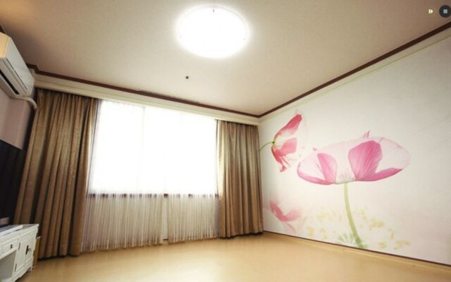 SUANBO SANGNOK Hotel