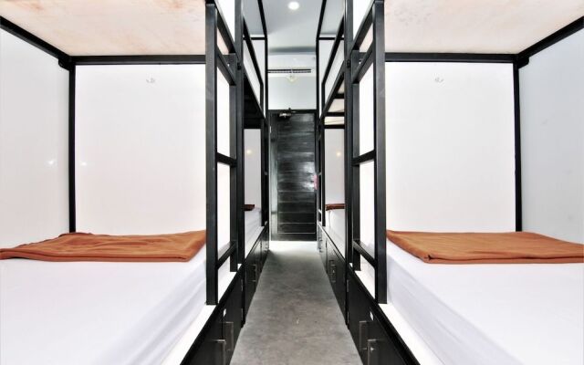 ZEN Hostel Jalan Patimura Legian