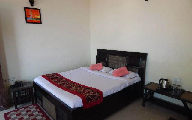 Dewdrop Classic Fall resort