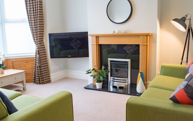 Mayville Lodge