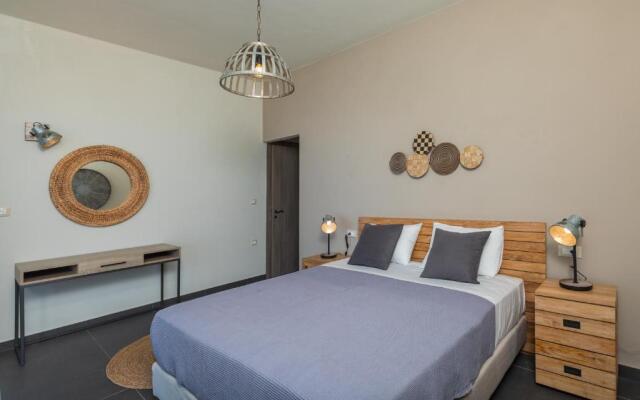Brand new Villa Lefka with private pool at Platies