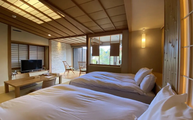 Yugawara Onsen Ashikari Ryokan