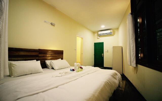 OYO 965 Art Hotel Sanamchai