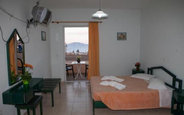 Iliana Apartments