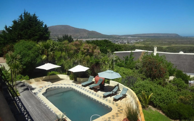 4 Wild Rose Country Lodge