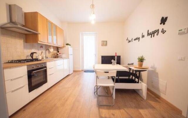 Bright Perugia Apartment
