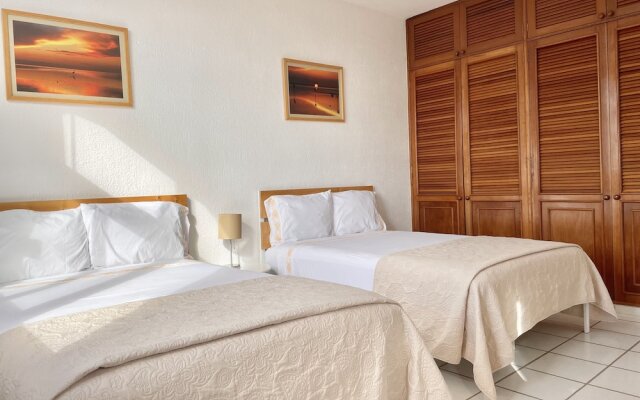 Flamingo Plus by Andiani Travel