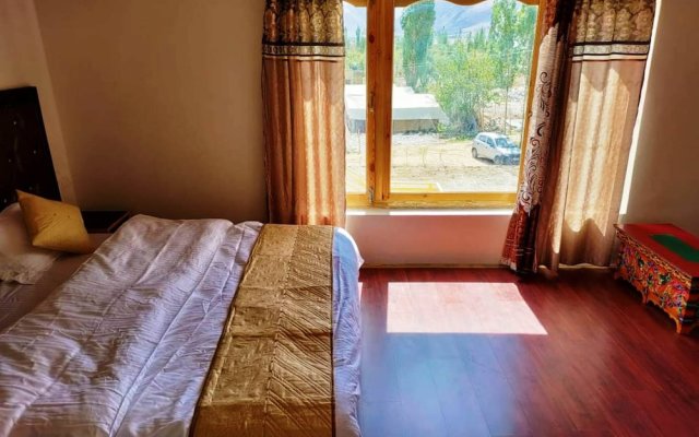 Hotel Nubra Delight and Camps