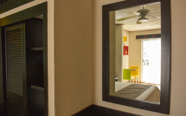 Suites Los Arcos