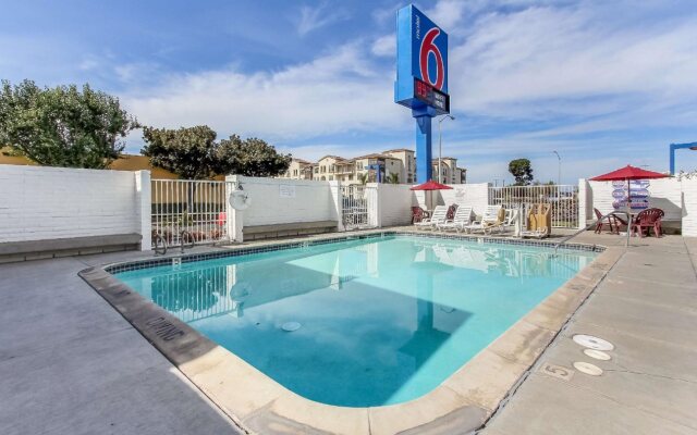 Super 8 by Wyndham Santa Clara