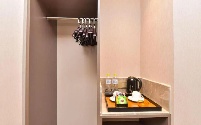 【locals】Taian Taishan District Baolongcity Square