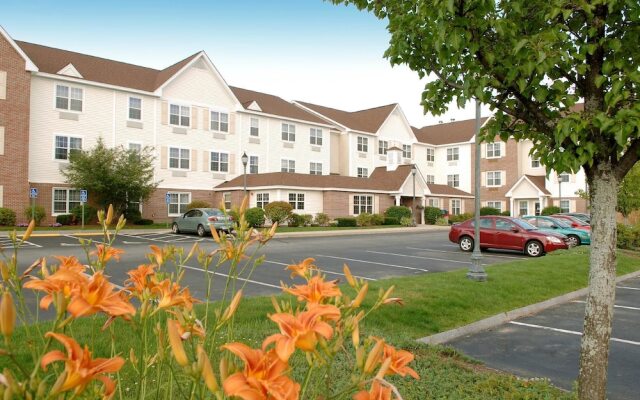 TownePlace Suites Manchester Boston Regional Airport