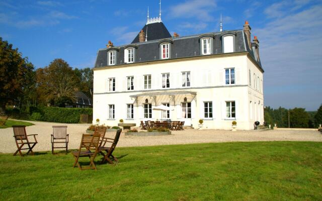 Traditional Castle in Asnières With Terrace