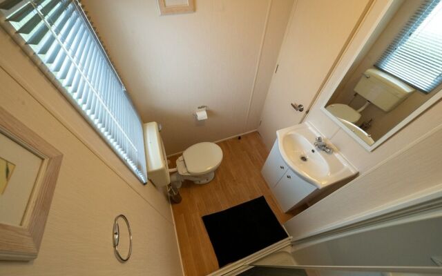 Inviting 3-bed Caravan on Sand Le Mere, Tunstall