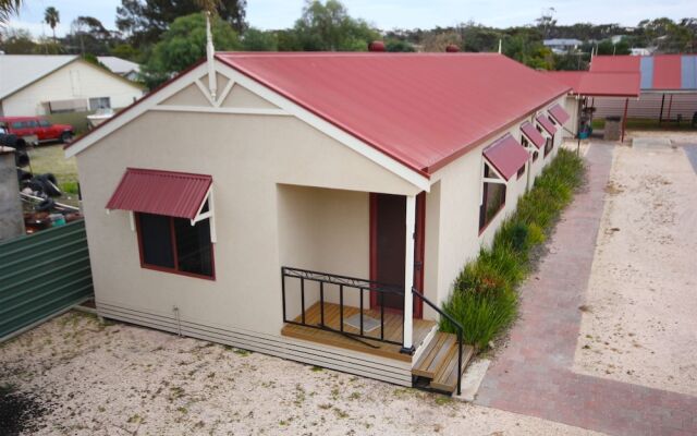 Port Vincent Motel & Apartments