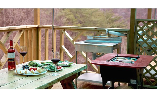 Yangsan Chickweed & Flower Pension