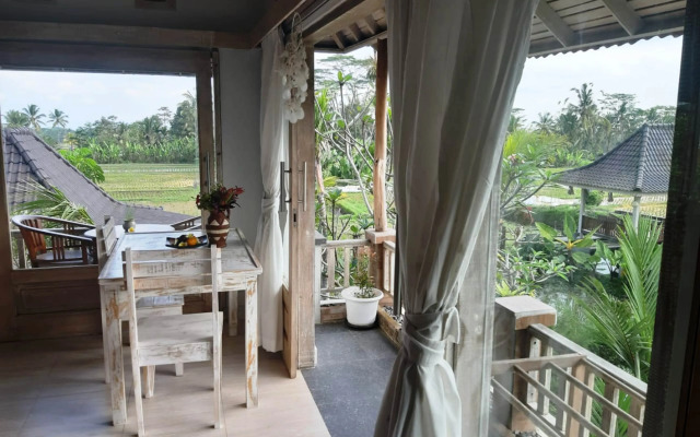 Uma Caming Villas & Gym