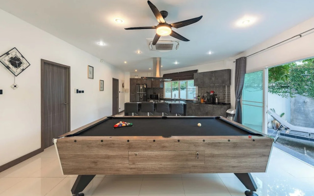 4BR With PoolTable Near Rawai Beach V161