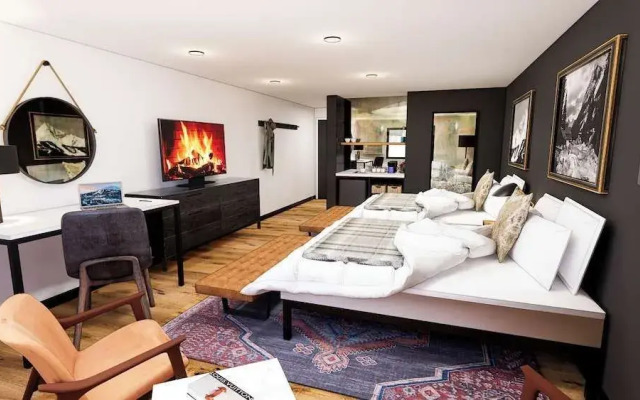 Gravity Haus Big Sky