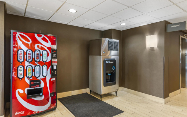 Best Western Plus Winnipeg West