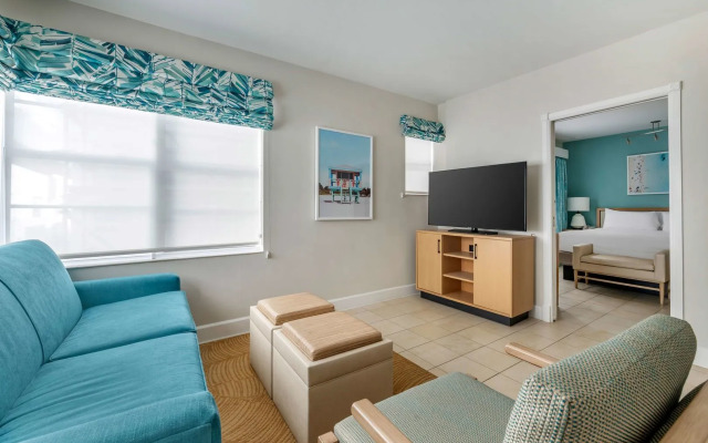 Hilton Vacation Club Crescent on South Beach Miami