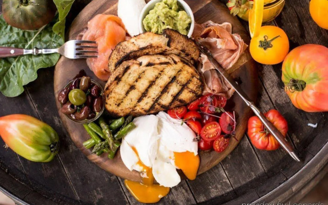 Quest Mascot Serviced Apartments