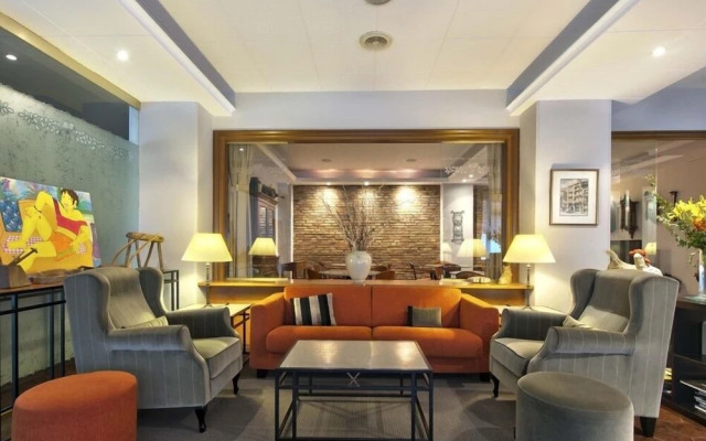 Apartamentos Pessets Adelaida