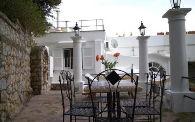 Villacore Capri