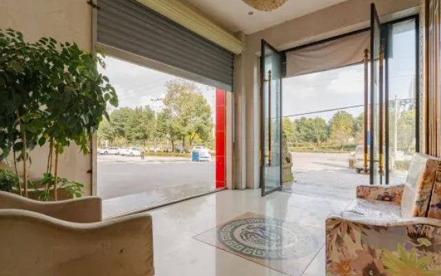 Impression Business Hotel