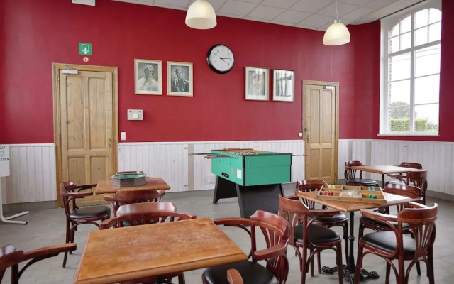 Oud Schooltje De Linde for Twenty Person