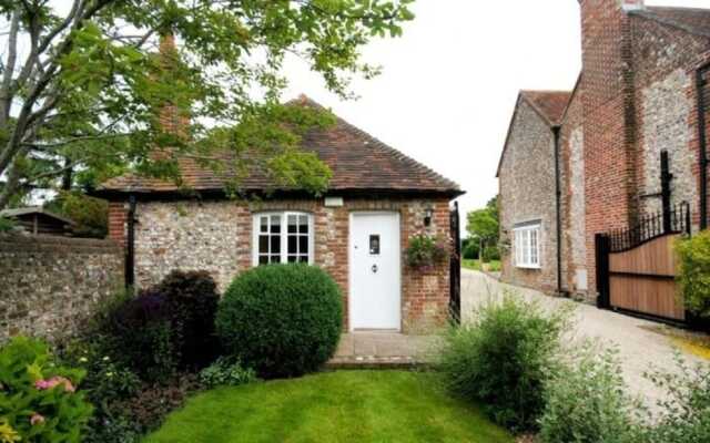 The Old Coach House, Goodwood 413839