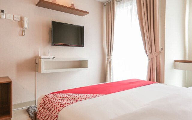 OYO Flagship 755 Appartel Grand Dhika City