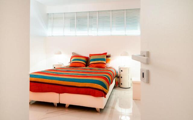 SERRENDY 100m APARTMENT TERRACE VIEW OF THE SEA SWIMMING POOL