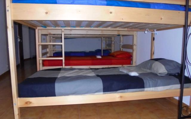Lagos City Center Guest House & Hostel
